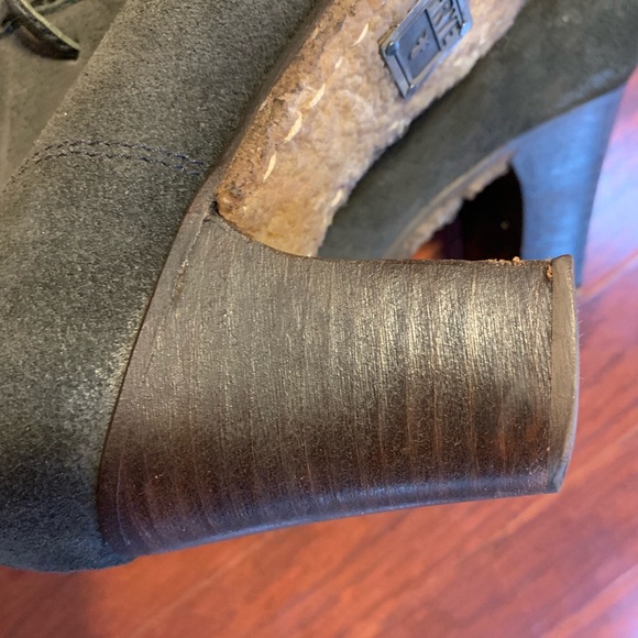 Suede Lace-Up FRYE Boots - Picture 4 of 8